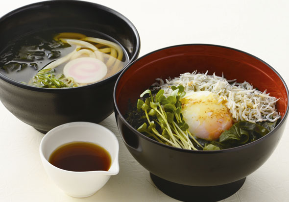 釜揚げしらす丼(ミニうどんセット) | SA・PA特別メニュー | 秋の丼 釜揚げしらす丼(ミニうどんセット) | SA・PA特別メニュー | 秋の丼